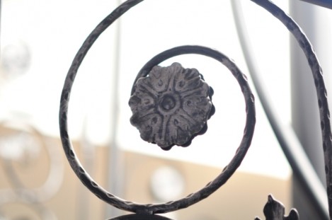 פרט מתוך מעקה למדרגות, צילום: ירון עיני